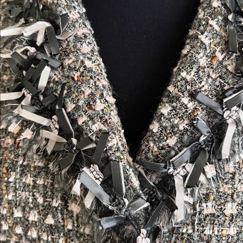 Teri Jon  Gray &Pink Tweed Jacket and skirt with Ribbon Accents 8 Neiman Marcus - Picture 3 of 12
